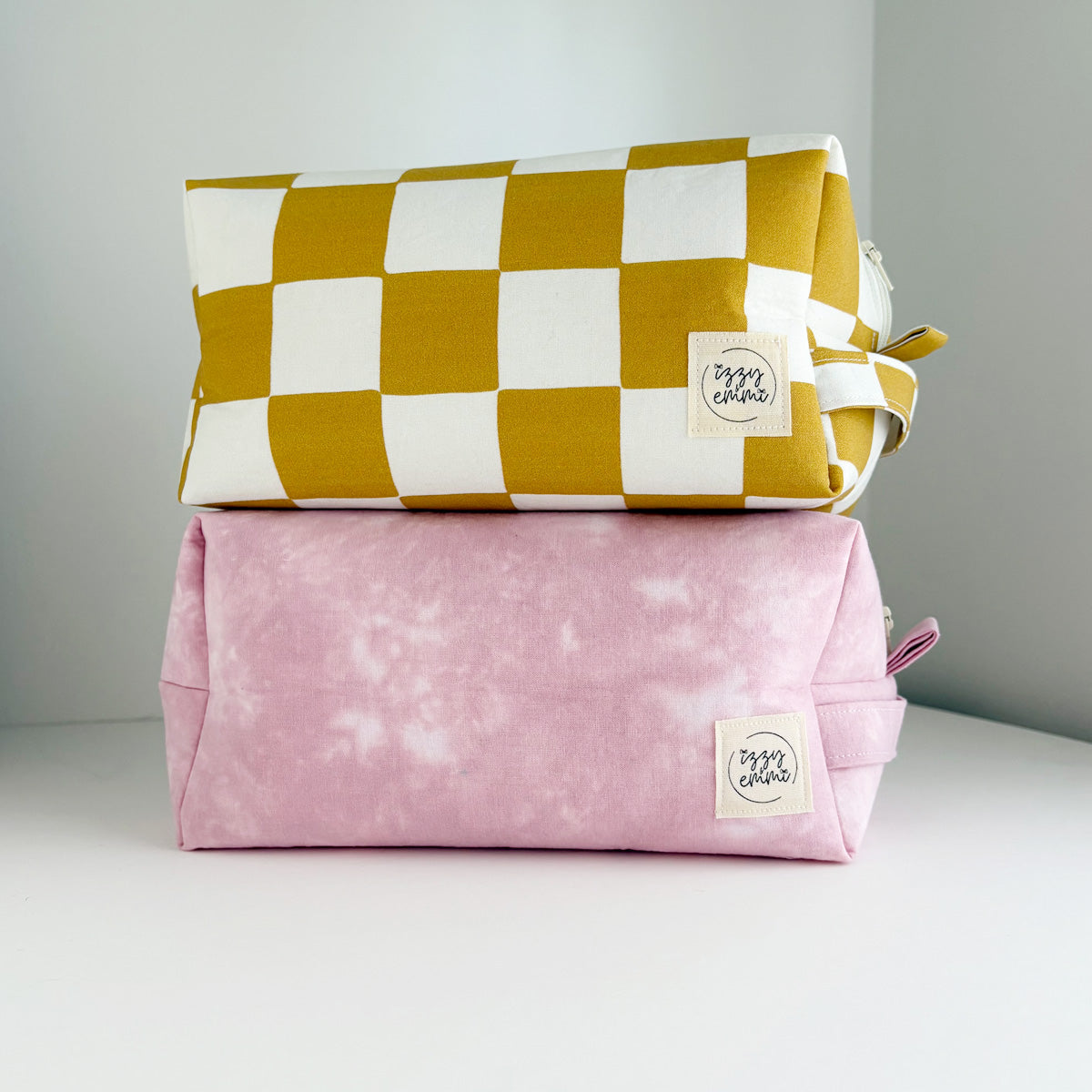 THE EVERYTHING BAG - RETRO CHECKERS