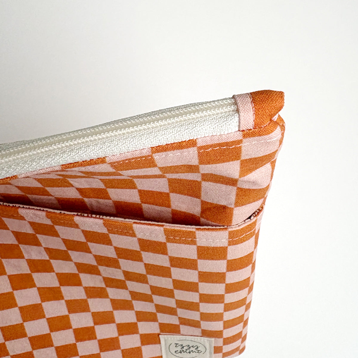 BOOK SLEEVE - KINDLE/IPAD MINI/BOOK ZIPPER POUCH - PINK + ORANGE CHECKS
