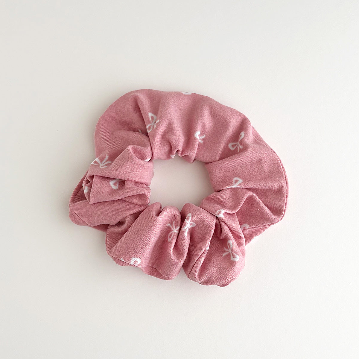 BUTTER SOFT SCRUNCHIE - PINK BOWS