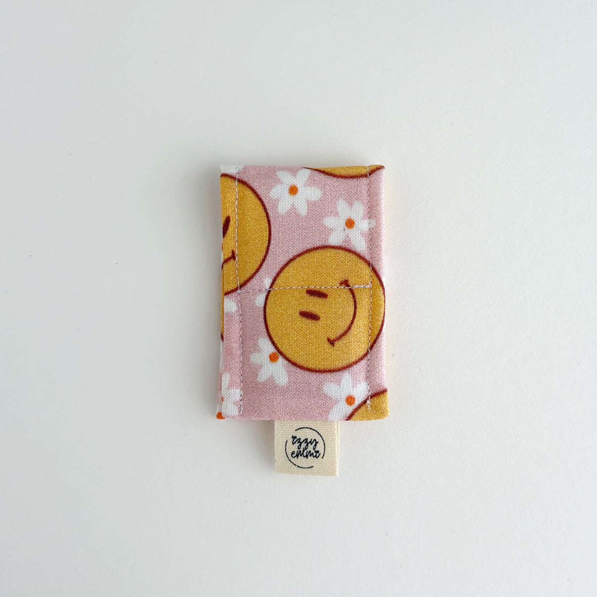 MAGNETIC BOOKMARK - PINK SMILEY