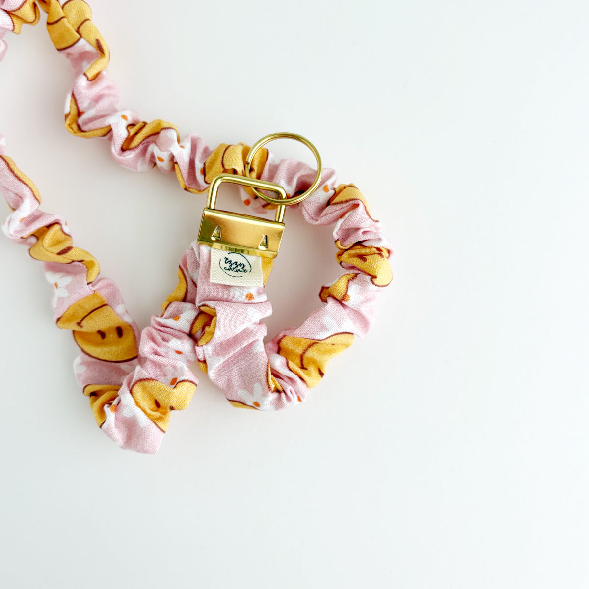 SCRUNCHIE LANYARD - PINK SMILEY