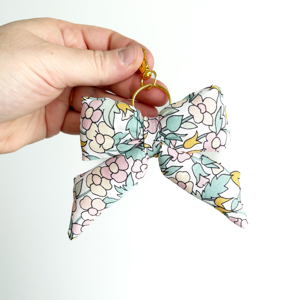 PUFFY BOW KEYCHAIN - RETRO FLORALS