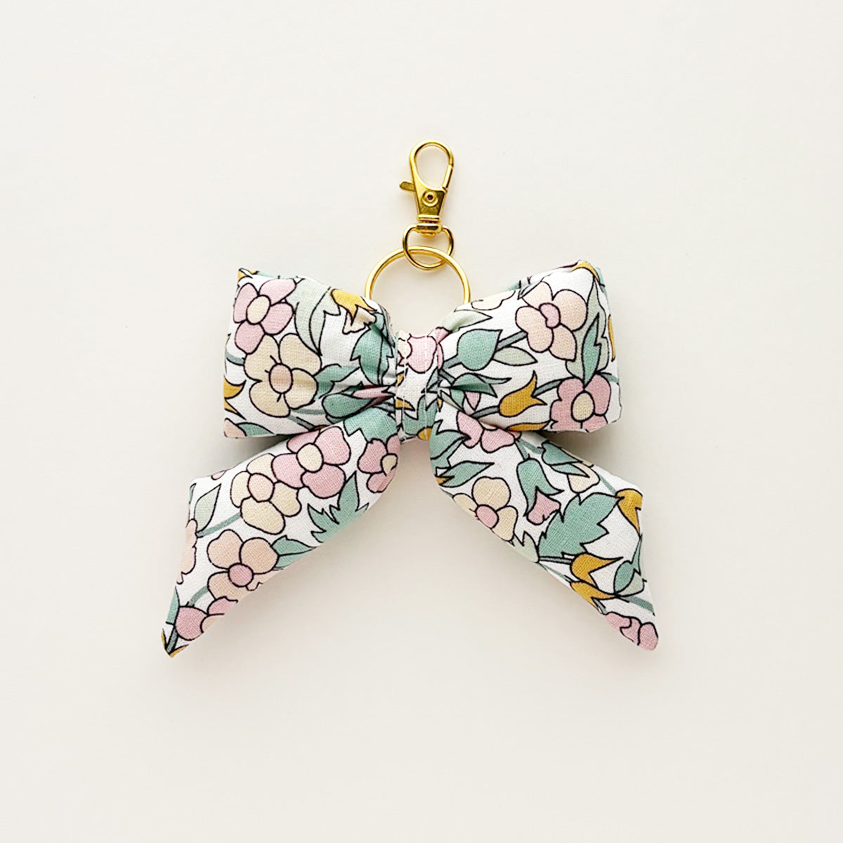 PUFFY BOW KEYCHAIN - RETRO FLORALS