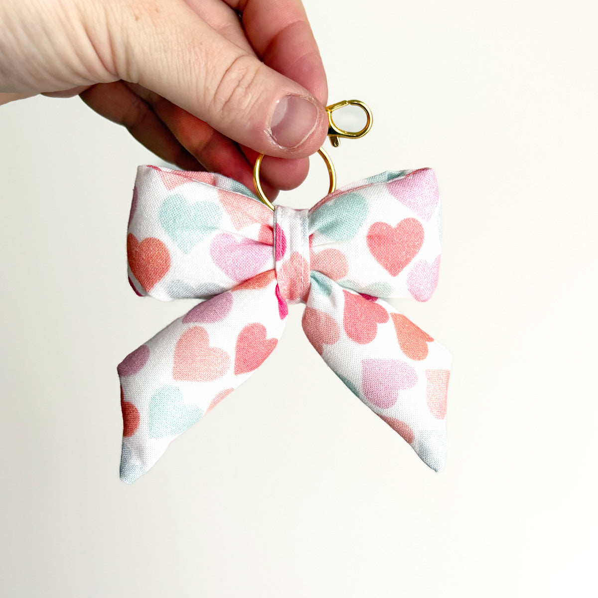 PUFFY BOW KEYCHAIN - HEARTS