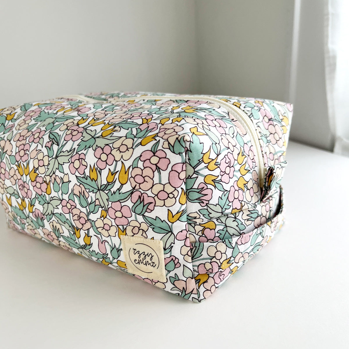 THE EVERYTHING BAG - RETRO FLORALS