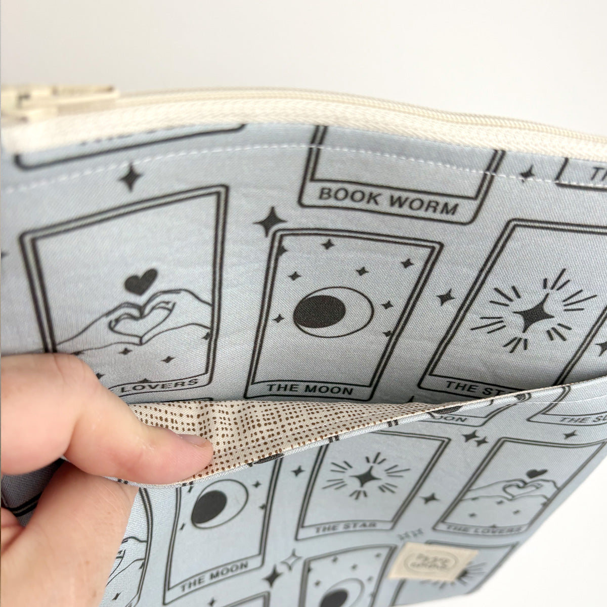 BOOK SLEEVE - KINDLE/IPAD MINI/BOOK ZIPPER POUCH - BLUE TAROT